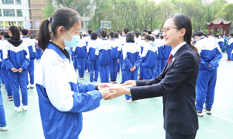 �񷨵��M(j��n)У�@