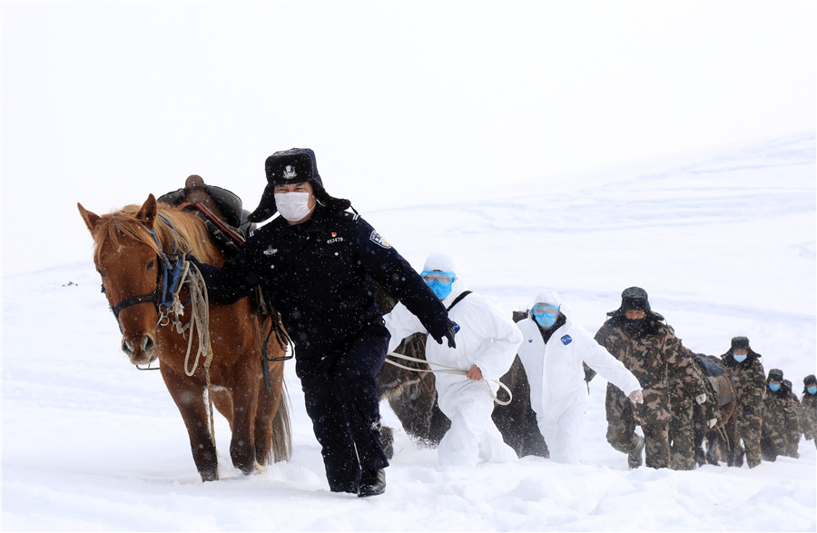 ��ɽ���������l�����I�� ̤ѩѲ߅������