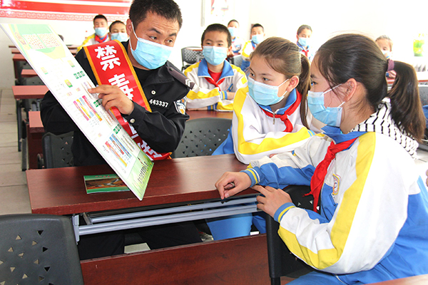 ���������MУ�@