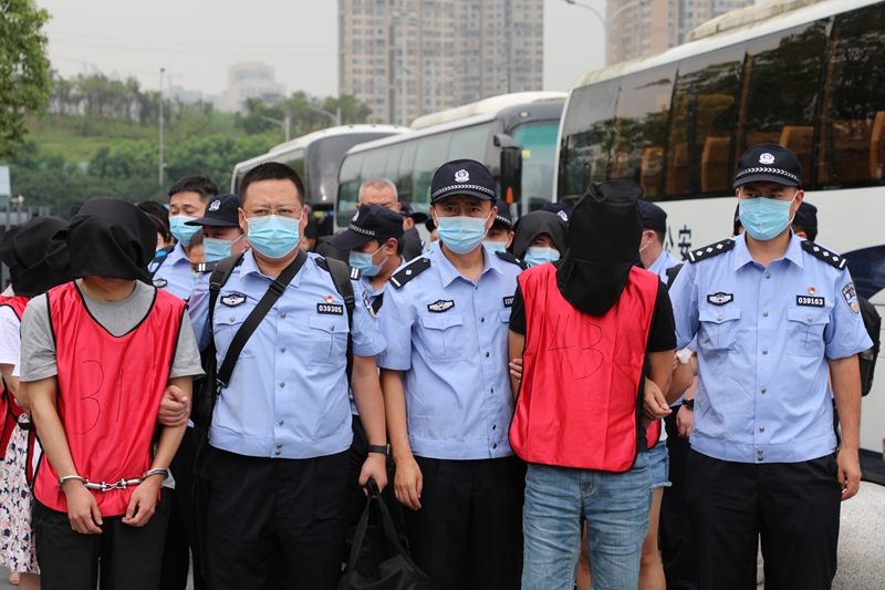 ���������ƫ@�ش�羳�W�jـ�������永���~��100�|��