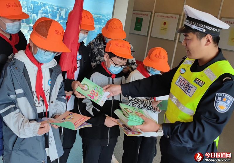 �R�ʽ������С����̻��ء��_չ��ͨ��ȫ����  