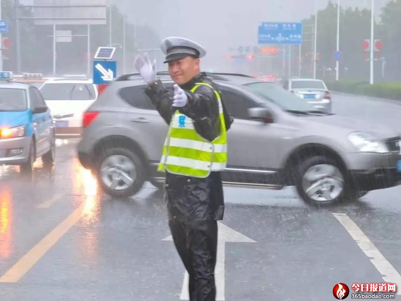 ���L(f��ng)����е�ɽ�|����