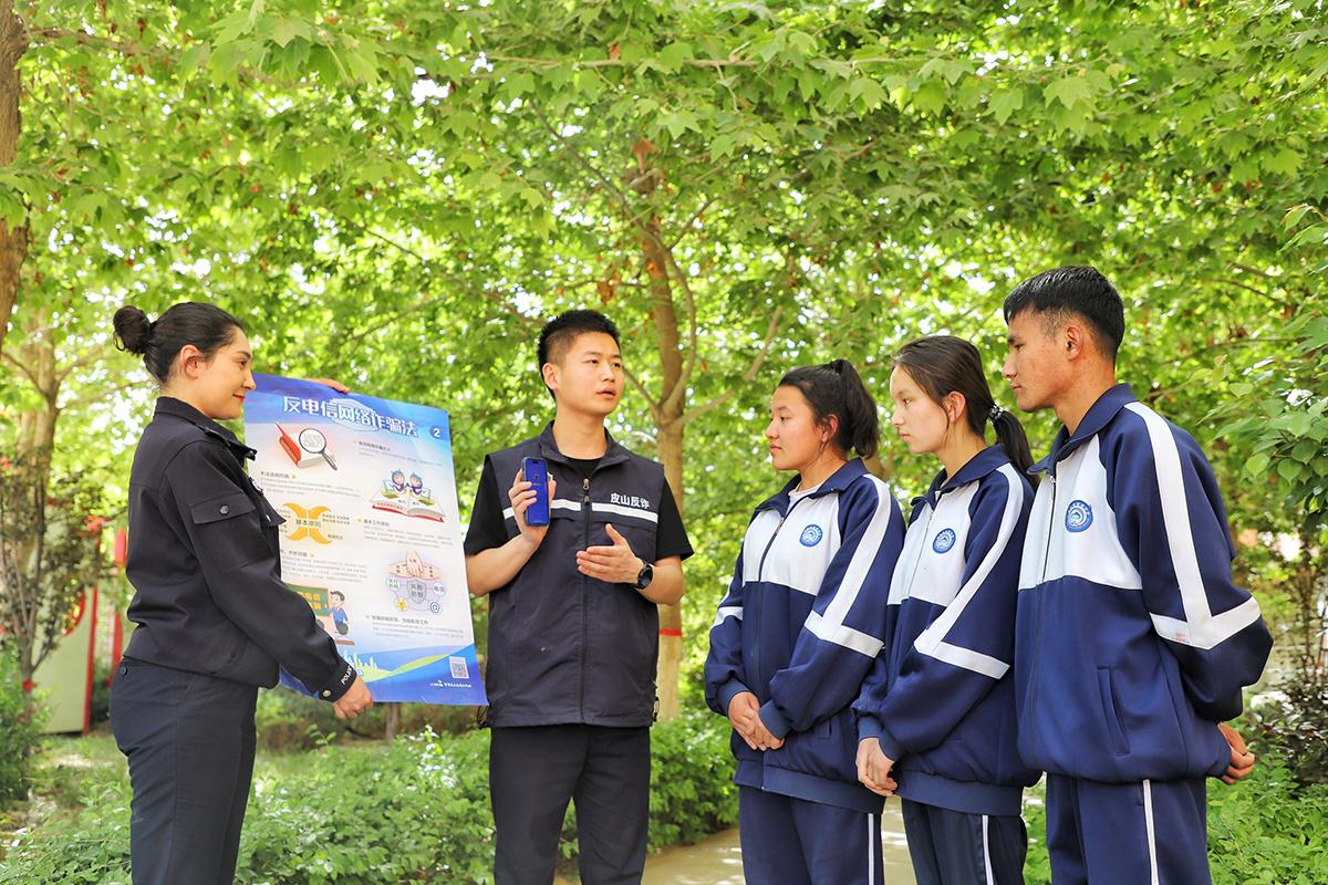 ����������ͣЪ �������p����������