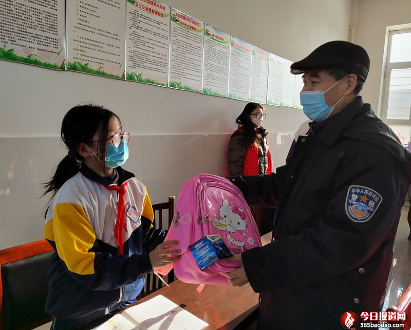 ����������h�A������P��ί�����ľ�ٛ����ů���g