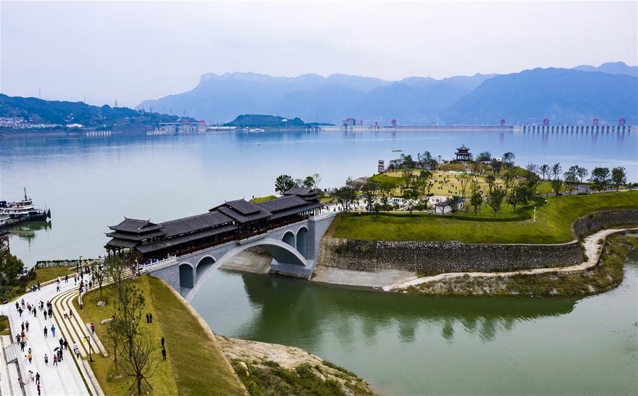 �������w�����{�찶�������e���@