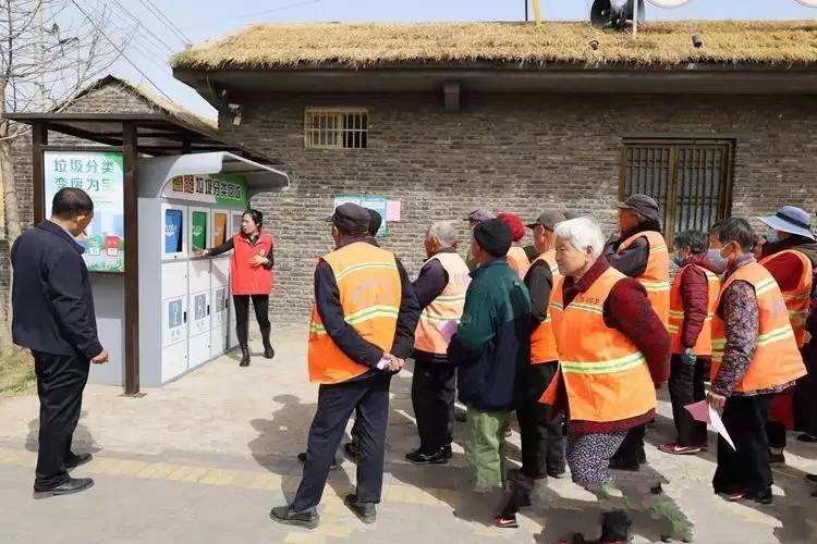 ��������M(j��n)���f �Gɫ�h(hu��n)��������