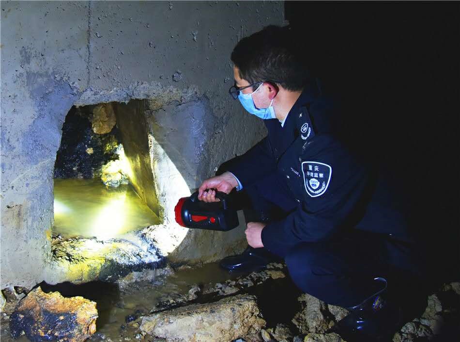 �ؑc��ɽ��Ħ��Xǧ����������ˮ �h(hu��n)������������̽����