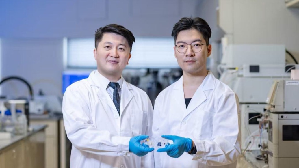 ���о���ʾ�����z�U���΢����Ⱥ������l���BΣ�C