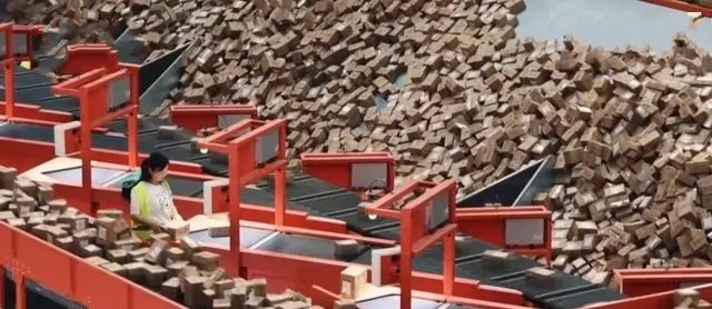 ��С���������䡰�󽛝������ل��¸ߣ��鷱�s���S���Ї�������������ע�_