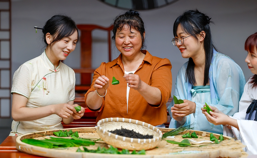 �����Sɽ����ʻ��ӭ����