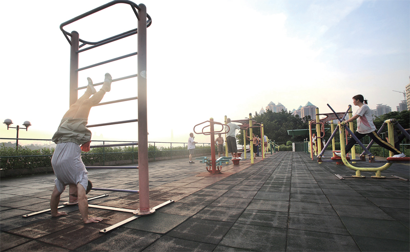 �@�ӳ������e�ģ� ���賿����8���`�^