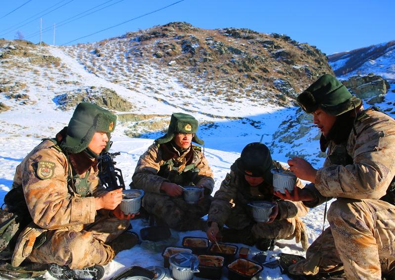 ���I�ˣ��ԟ��偡�ţ���桭��߅���ٱ�Ѳ߉·�ϵ������