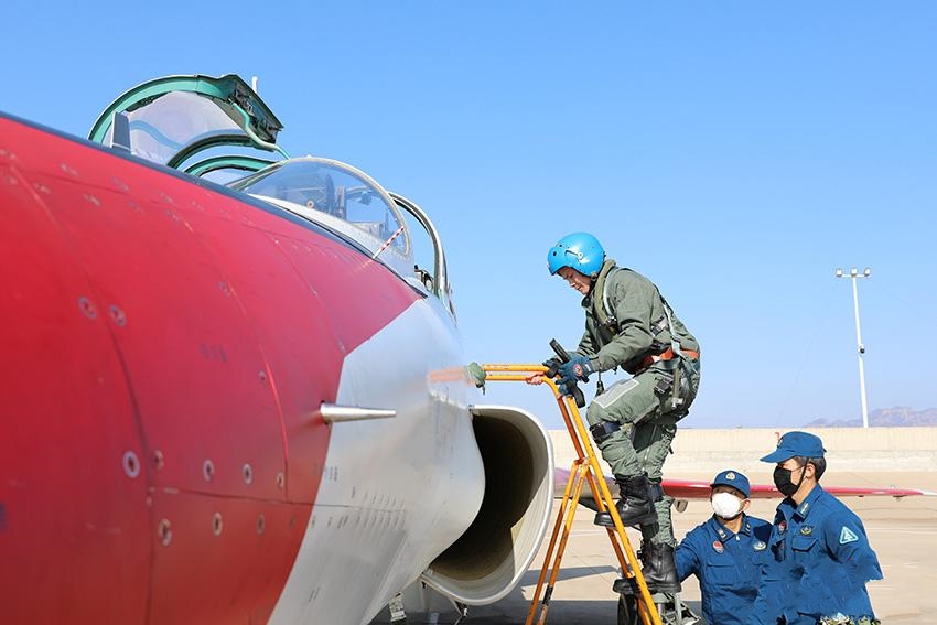 ��܊���մ�W(xu��)ĳ�F���ڰ��W(xu��)�T�A�M����״��w��