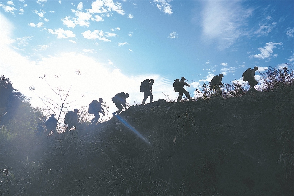  �cɽ��飬�x������