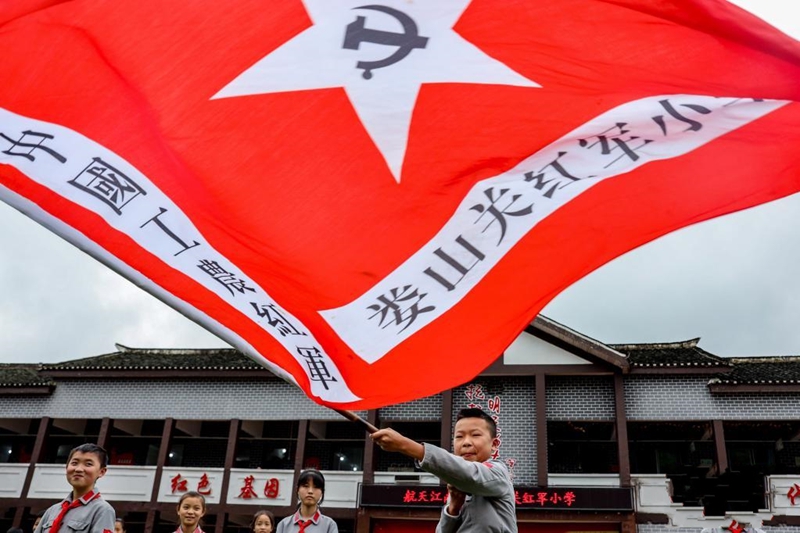 ���мtɫ���򡪡�̽�Lȫ����һ���t܊С�W(xu��)