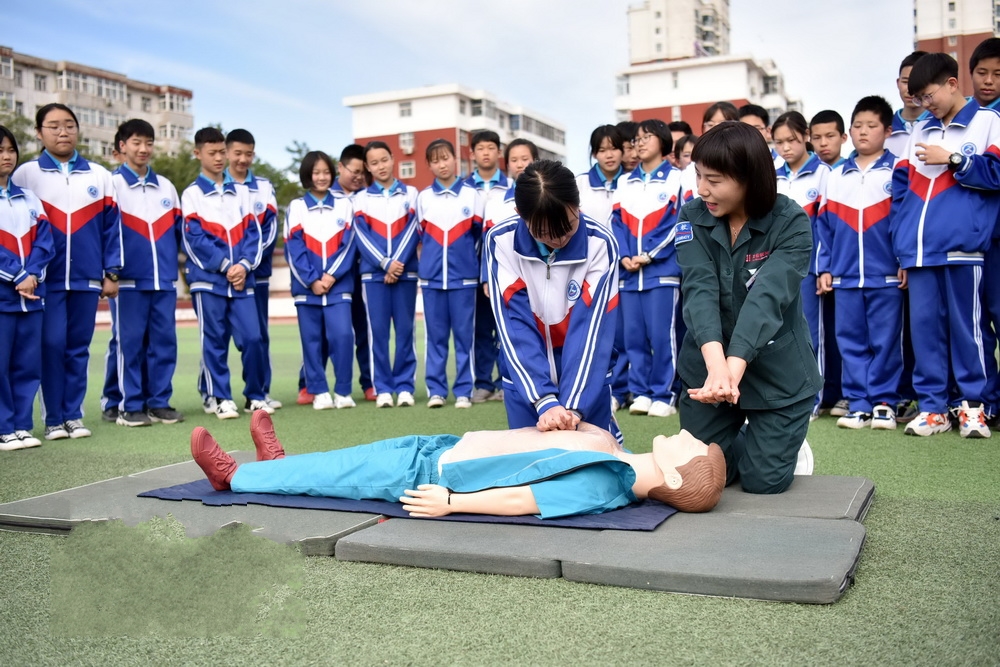 �ӱ����ҿڣ��WУ�ռ����Ĝp��֪�R