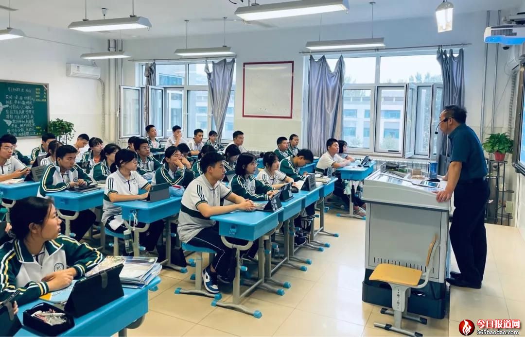   �������и߶��W�����̌W����ˇ�g���W�����ǡ���Ʒ����