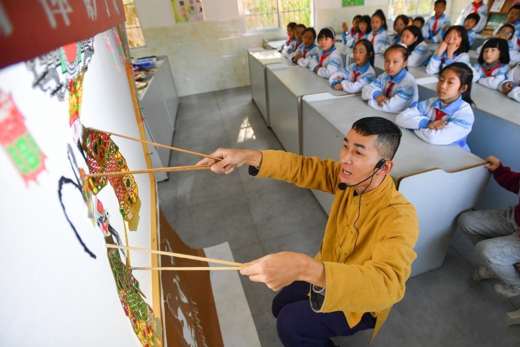 ���z�Ļ����M�l��У�@