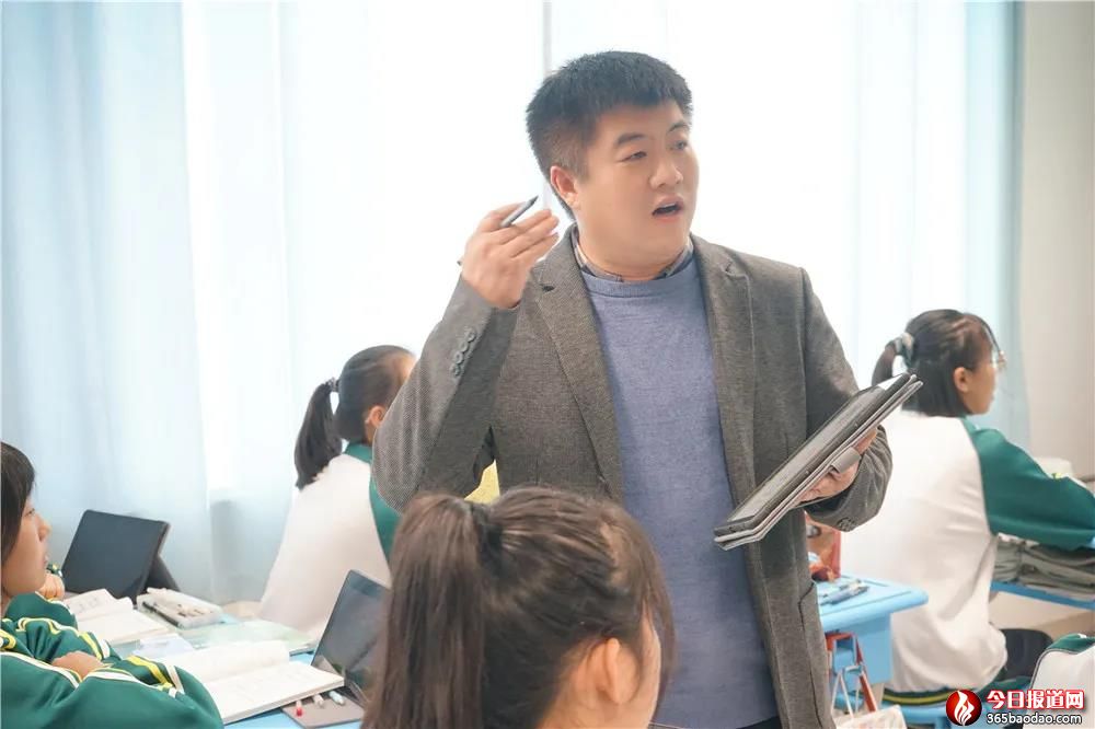  �������I���ǻ��x�ܣ������н���Ժ�����W�R���������_չ�̌Wҕ��