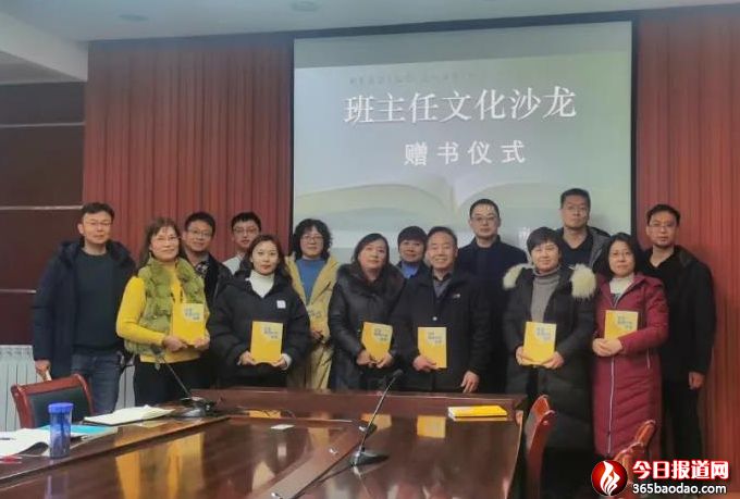 �Ļ�ɳ���ϣ��������еİ����΂��ҵ��ˡ����Ƅ���