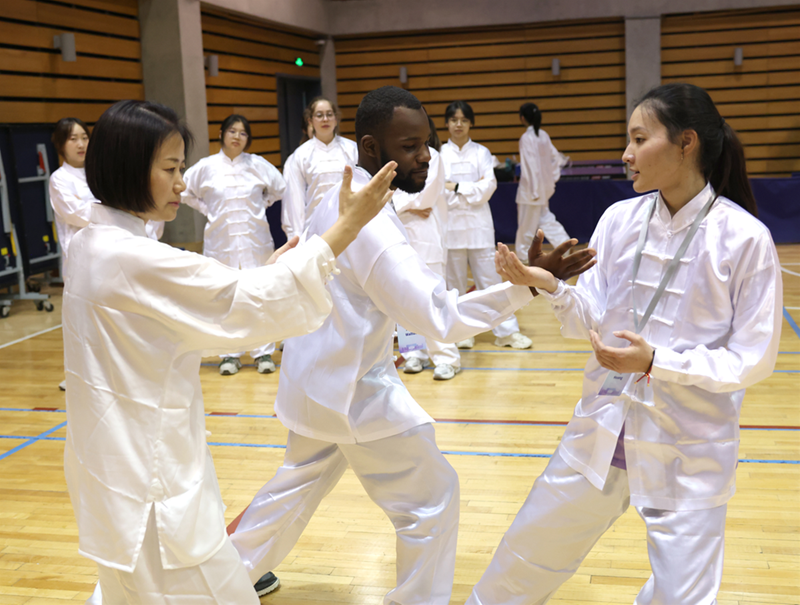 ������W(xu��)��ͬ���w���n