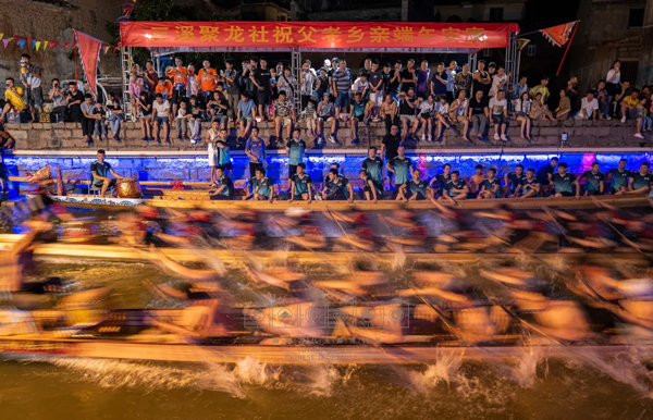 �������У�ȫ����Ҋ������ҹ�����ۻ��ˣ�