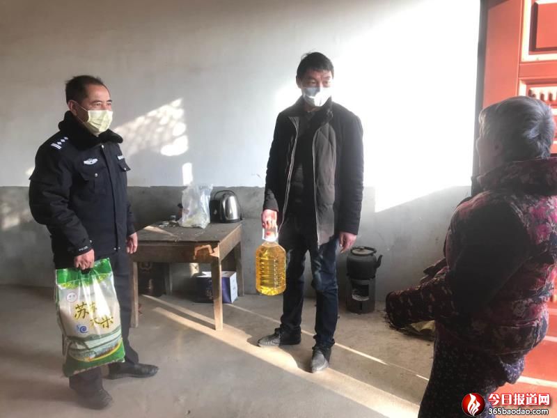   ���oƽ��  ����Сӛ�^����һ���ļt���h���񾯲��v�A�Һ�悏�կ�幤�����L�����A