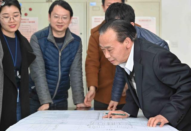 ���A��һ̖��ȫ���׶����ã������󠔡��s���ˣ�