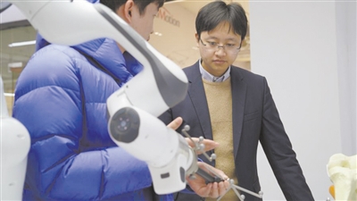 ���ٰף����С�Ӳ���^��