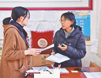 ���������AƺŮ�Ӹ����h֧����ӛ��У�L����÷������׌�����wԽ��ɽ