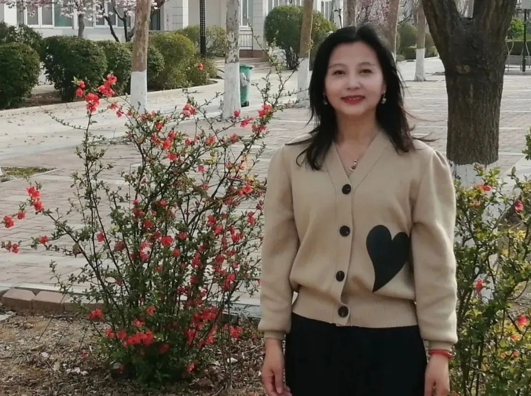 �������ǝ��������Ԫ�P�ͽoÿ���˵�һ�ݶY��