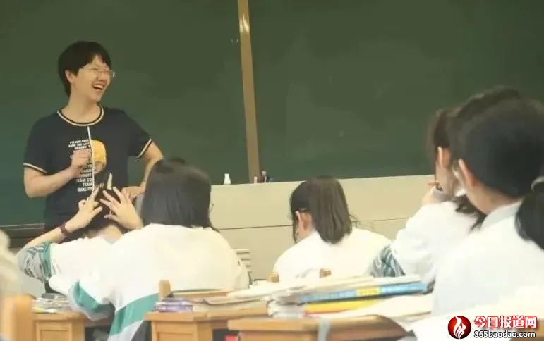  ���������׳������W(xu��)�����ġ�С̫ꖡ�