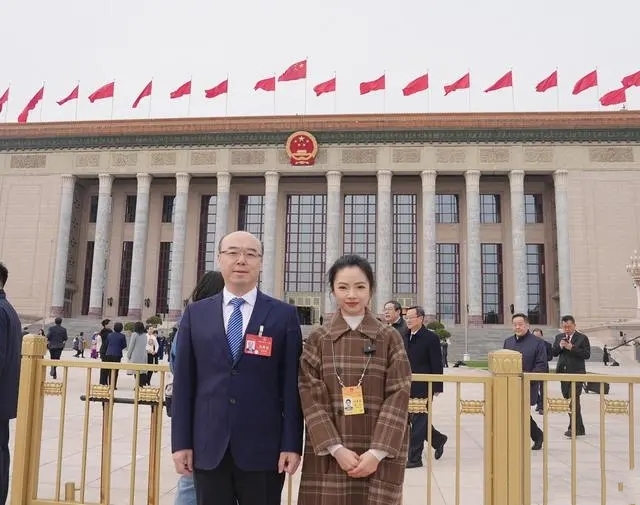 �Lȫ���˴���������W(w��ng)ɽ�|ʡ�����˾�����L���hί��ӛ��־��