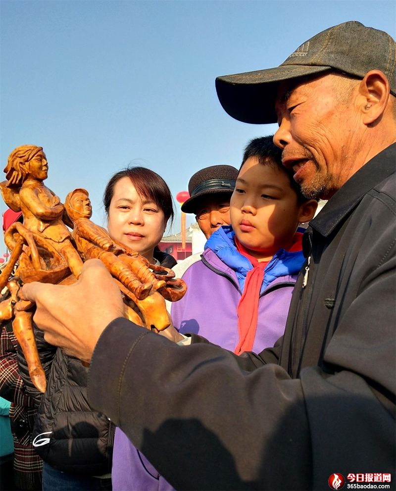 һ���tɫľ��   һ���r�����   ɽ�|۰�ǣ�С���Ļ�����������������׌�����ӛ�vʷ