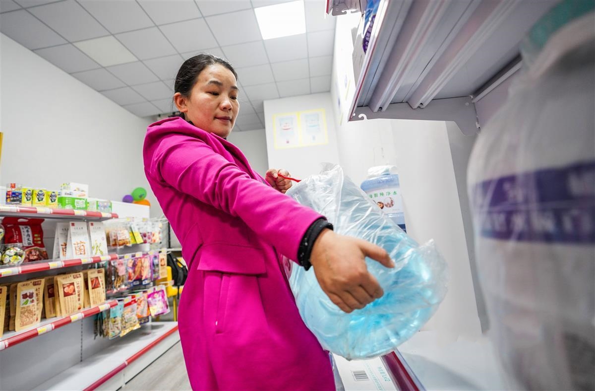 ��ˮ�ܿ࣬����������ˮŮ������5�f���Ԃ�С�f