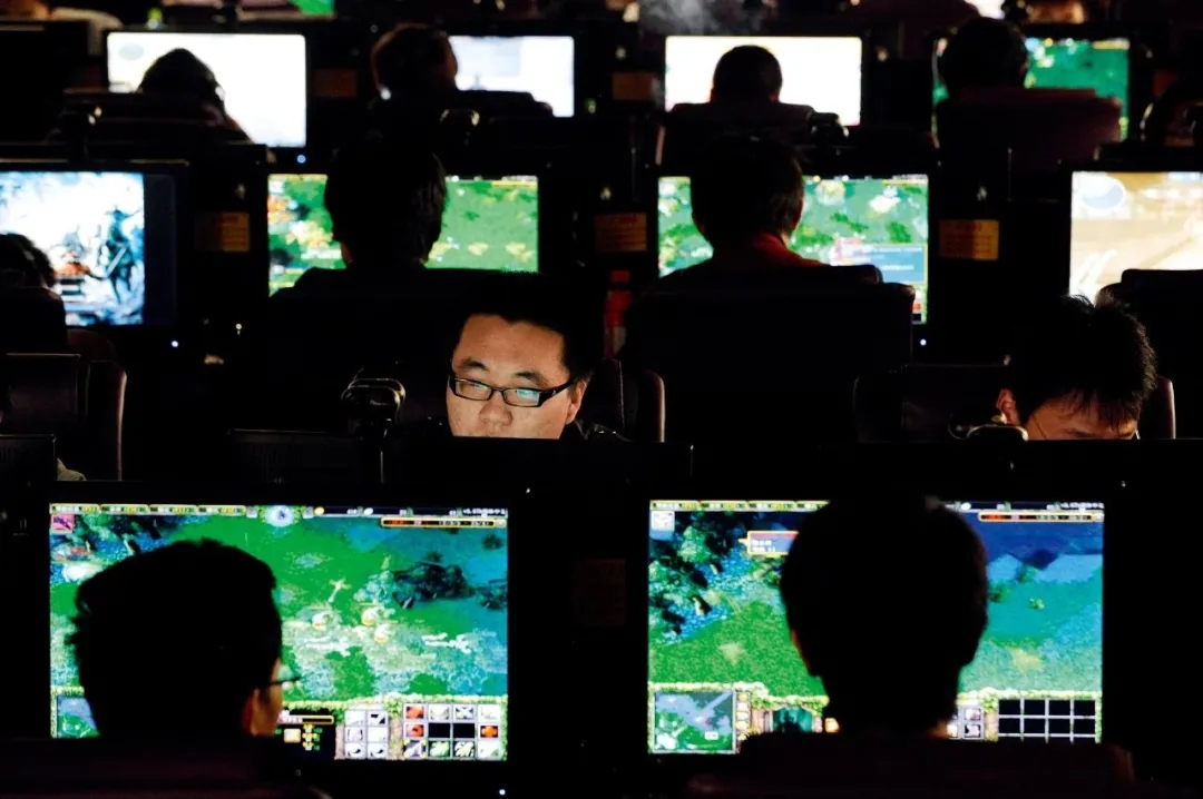 ���Α������һ�������S���εĺ����L���˕����ӣ�