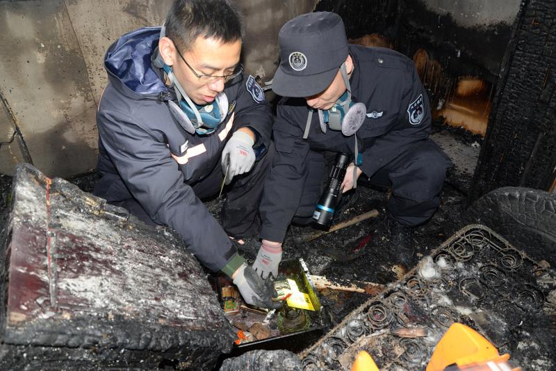 �Ϻ�����������Ħ˹����24С�r���� �U����������