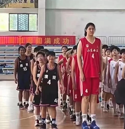 226cm��14�qŮ������׷ƽҦ�������Ի@�±���42�֣��W�ѣ��@�ǽ��S�����