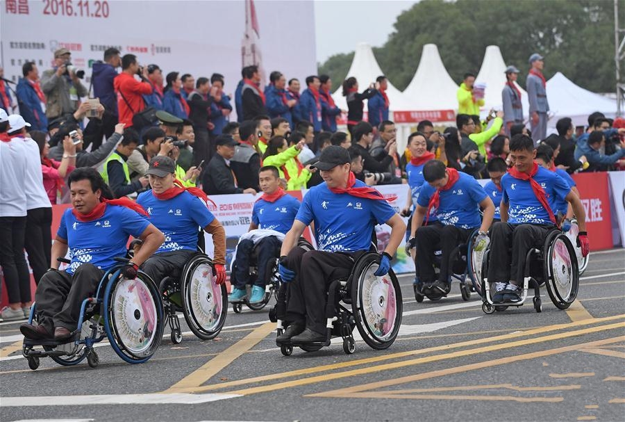 ݆���ϵ��R����