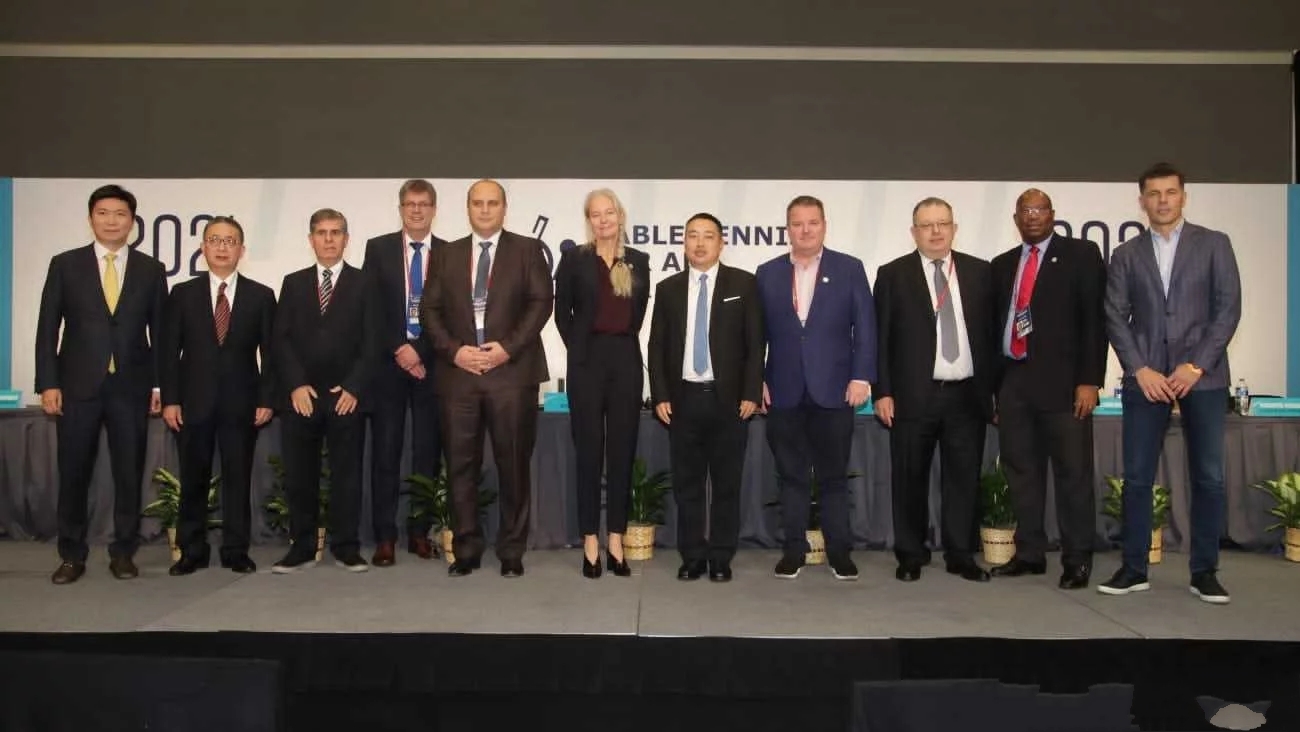 ���������x���Hƹ���и���ϯ