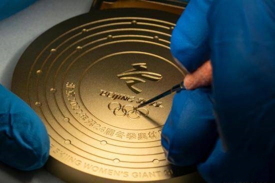 �������W���������� �����Q����18������