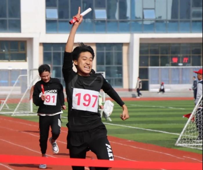 �I�ݸ��¸߼��ЌW�s�@��ɽ�|ʡ��Ŀ���yУ���Q̖