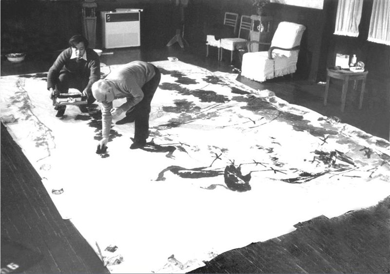 1981�꣬84�q���g�����U��ƽ�����������������Ї����⻨�B��ʷ�ϵ���Ʒ��ʢ�ĈD�����˷��������ķ��ɶ�������ƴ�Ӷ��ɡ�