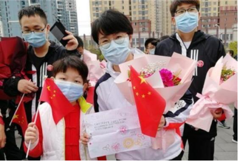 �������N���_�r �����������꿹��Ӣ�ۏ��o�o����������֮�H