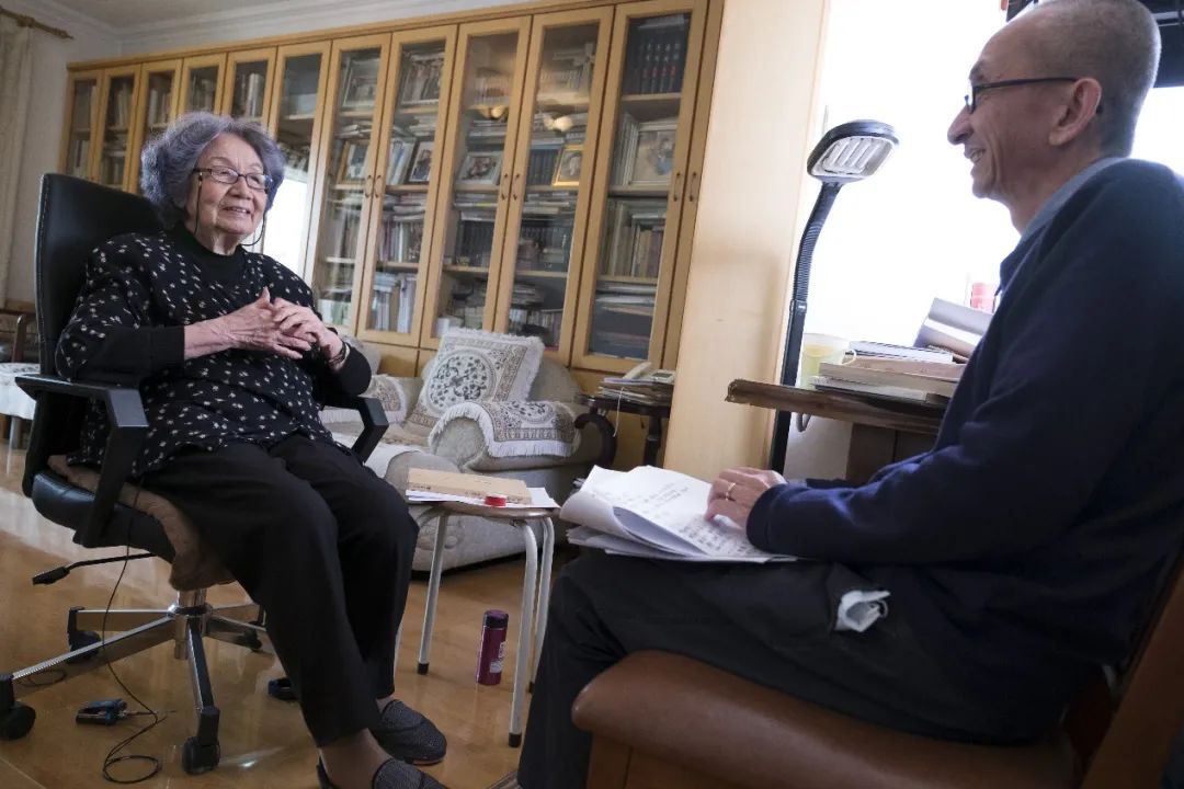 100�q�������ˣ��cԊ���ڞ�һ�w