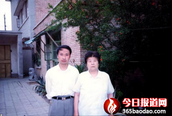  ���g�����ǜ�ɣ�����o�ԣ��ͬ־����60����ϵ�Ј���ķ�푺�˼��