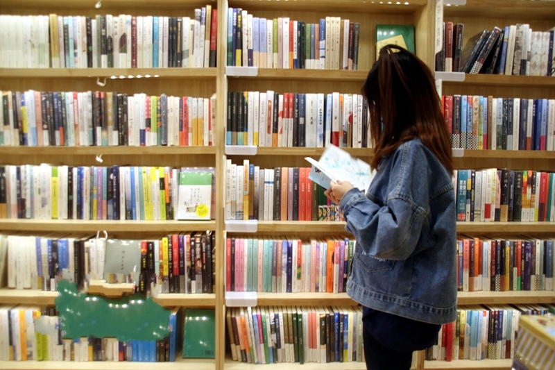 ���M����Ʒ���� ӭ�������x����