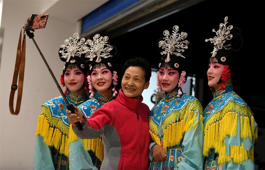  �ӱ�ʯ���f��ӭ��� �ʹ��