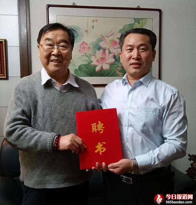 ������Ȫˮ�Ļ��a�I���g������ƸՈ����dͬ־�������u��ϯ