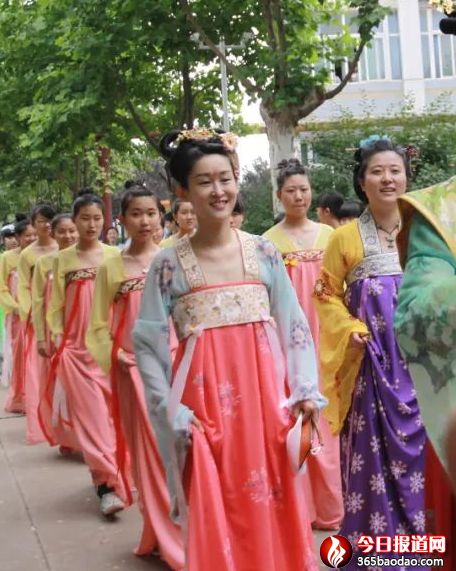 �¾�Ʒ�ơ��I�Y��ʮ�� | �������С���������һ��Ԋ��